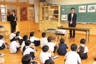 日当山小学校の3年生による成果発表
