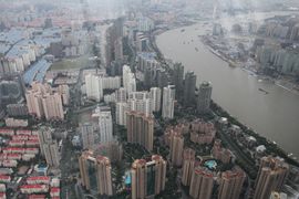 上海環球金融センターから上海市内を一望の画像