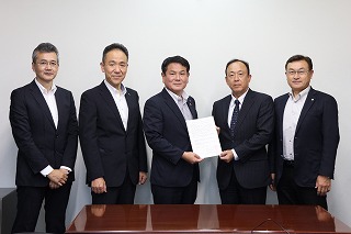 求人票早期要請活動写真