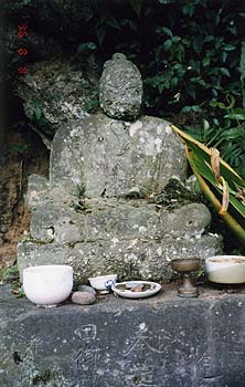竪神社田の神写真