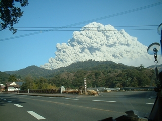 新燃岳の噴火の画像17