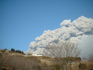 新燃岳の噴火の画像18