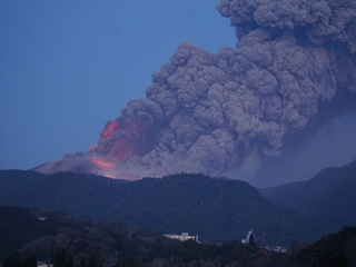 新燃岳の噴火の画像8