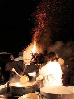 植村今村地区鬼火たき4