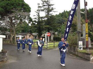 猿田彦命巡行祭（俗に面どん回り）東巡り2