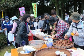 ふるさと佳例川新米ウオーキング