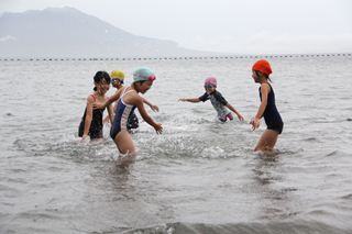 国分キャンプ海水浴場の海開き式2