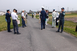 事故現場での視察状況