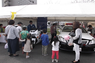 白バイ・パトカー展示コーナー