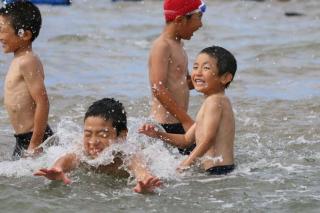 国分キャンプ海水浴場海開き1