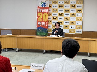 0606記者会見2