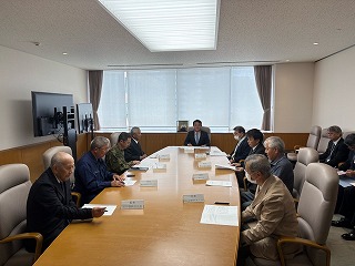 会議の様子の写真