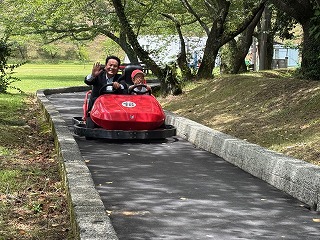 ゴーカート乗り初め写真
