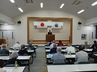 市長があいさつする様子