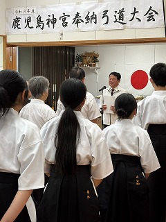 市長があいさつする様子