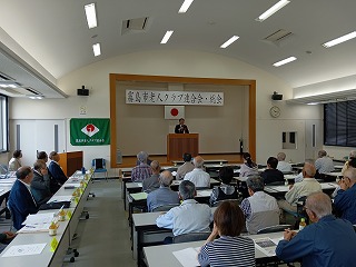 市長が挨拶する様子