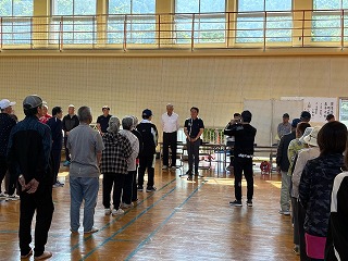 市長が挨拶する様子