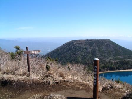 白鳥山から見る甑岳